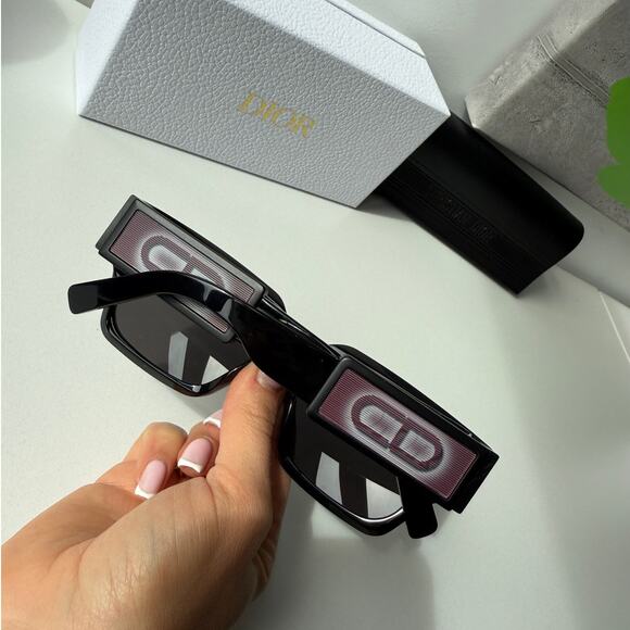 NEW Dior CD SU Sunglasses in Black Holographic Pink Logo - Picture 1 of 10